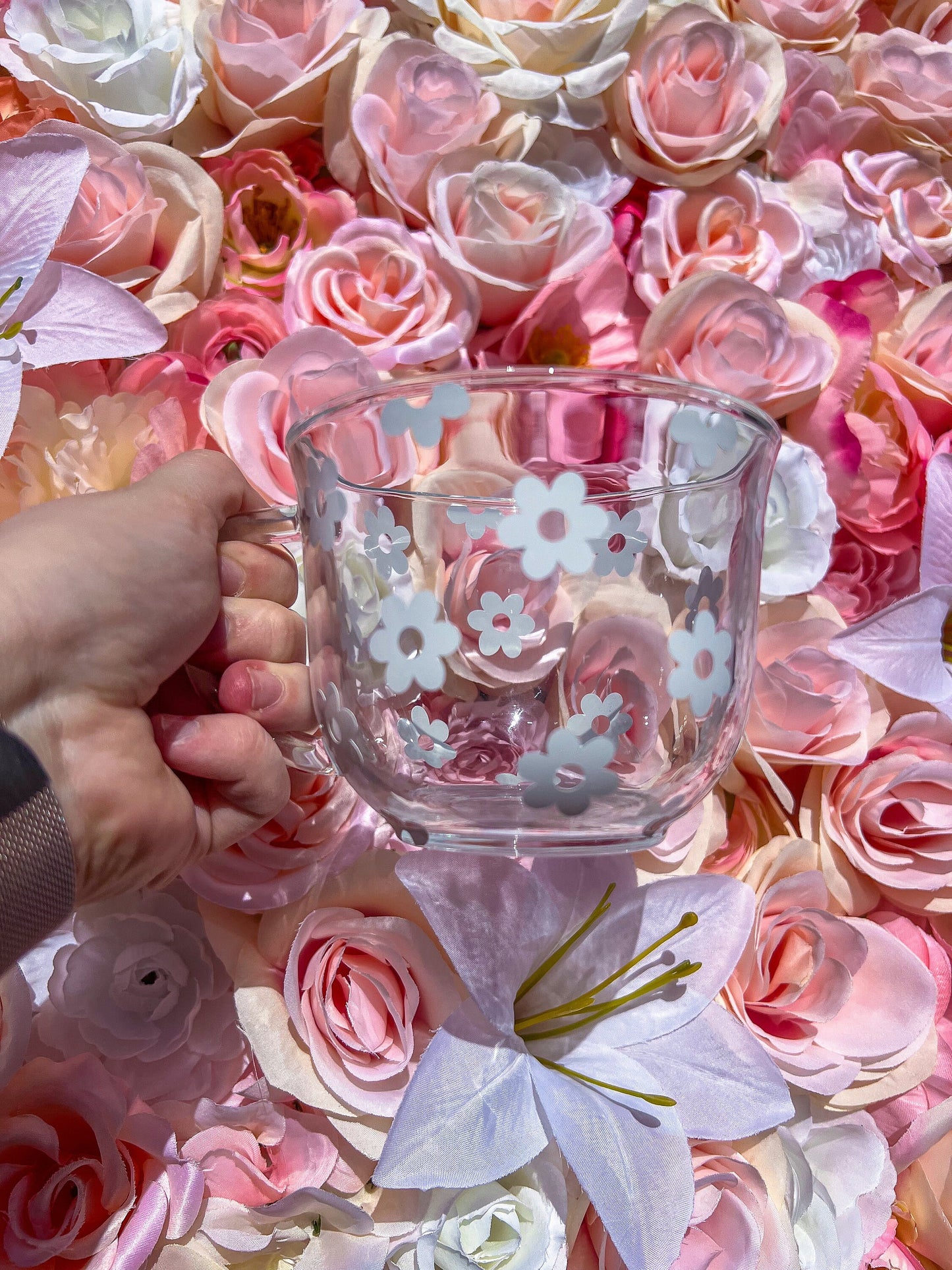 White Daisy Glass Mug