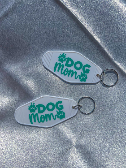 Dog Mom White Motel Keychain