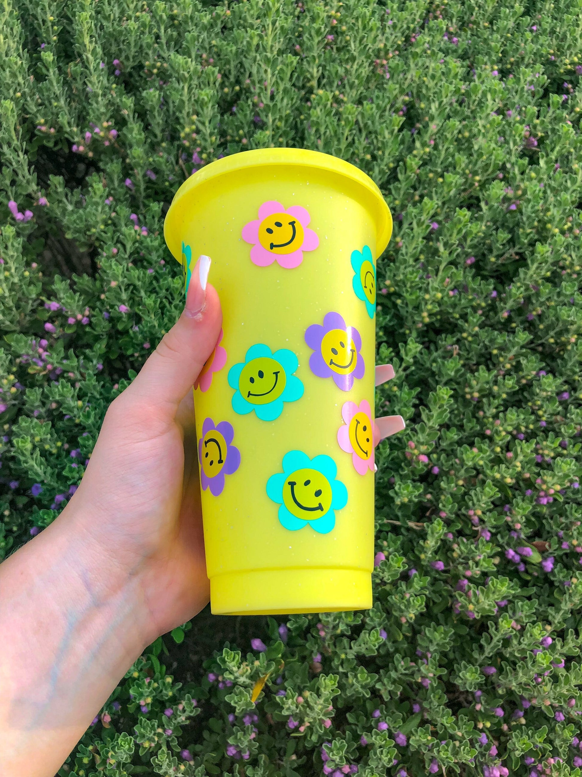 Flower Smiley Face Yellow Glitter Decorated Cold Cup - ShopCassiesCrafts