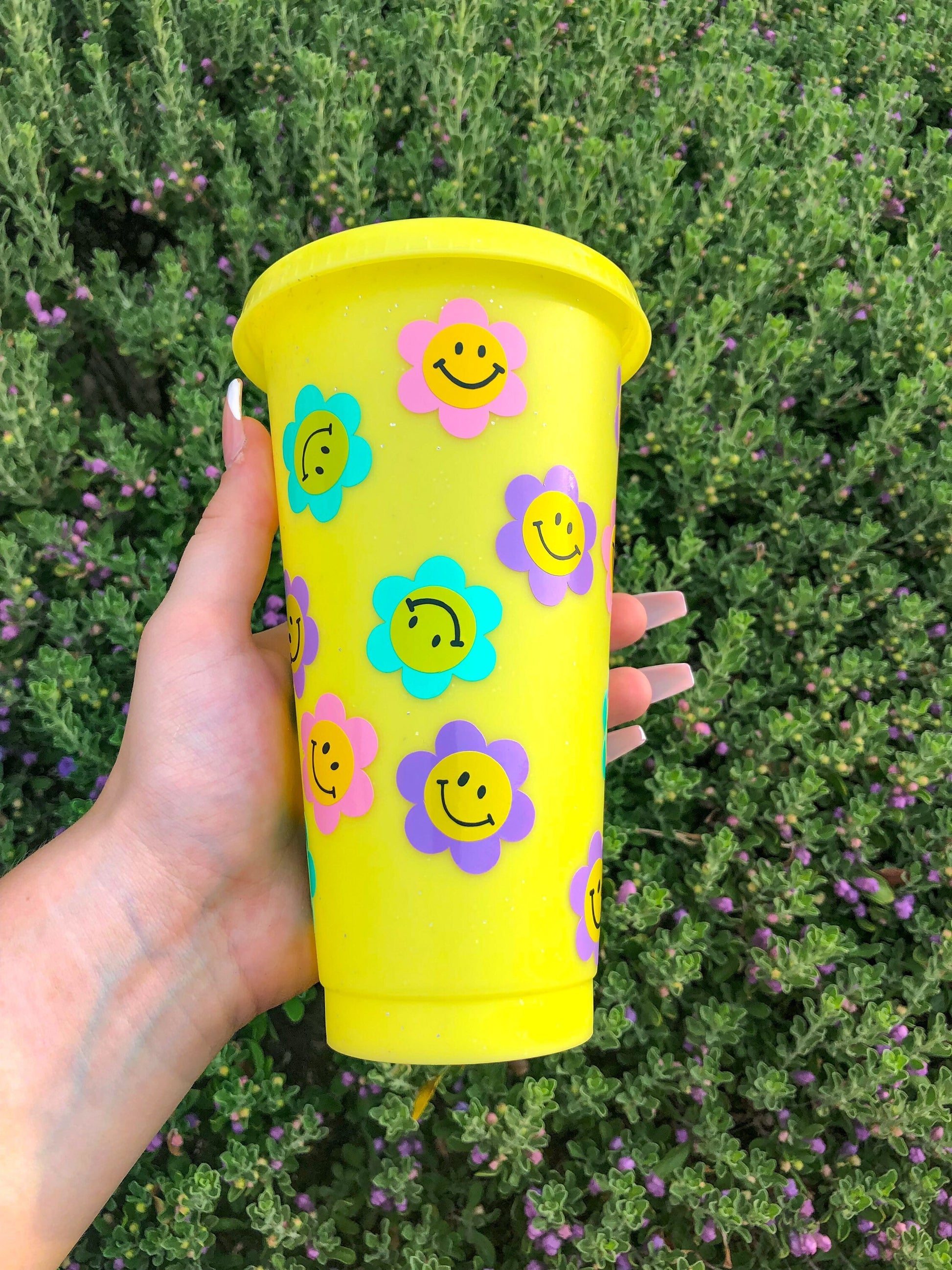 Flower Smiley Face Yellow Glitter Decorated Cold Cup - ShopCassiesCrafts