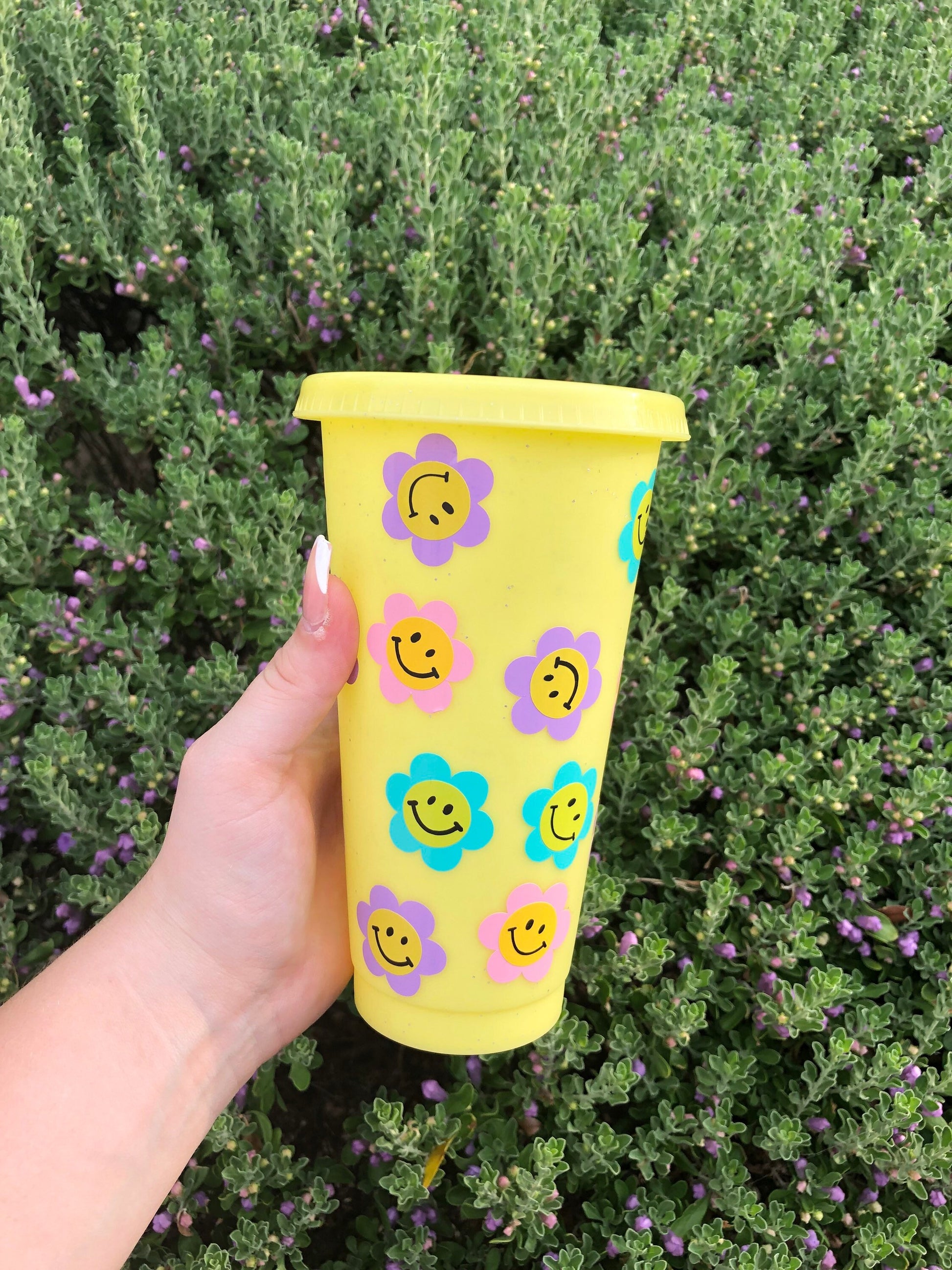 Flower Smiley Face Yellow Glitter Decorated Cold Cup - ShopCassiesCrafts