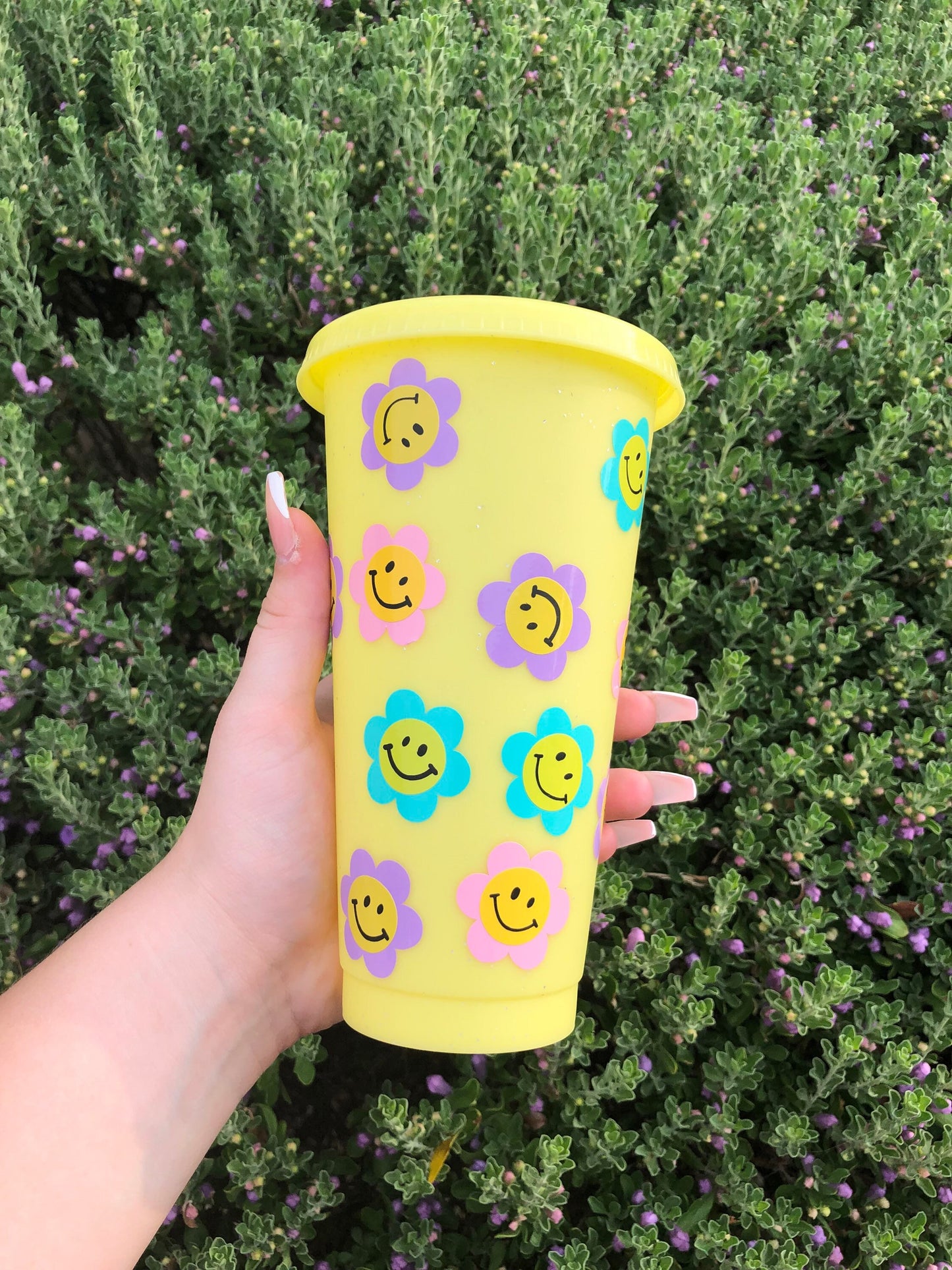 Flower Smiley Face Yellow Glitter Decorated Cold Cup - ShopCassiesCrafts