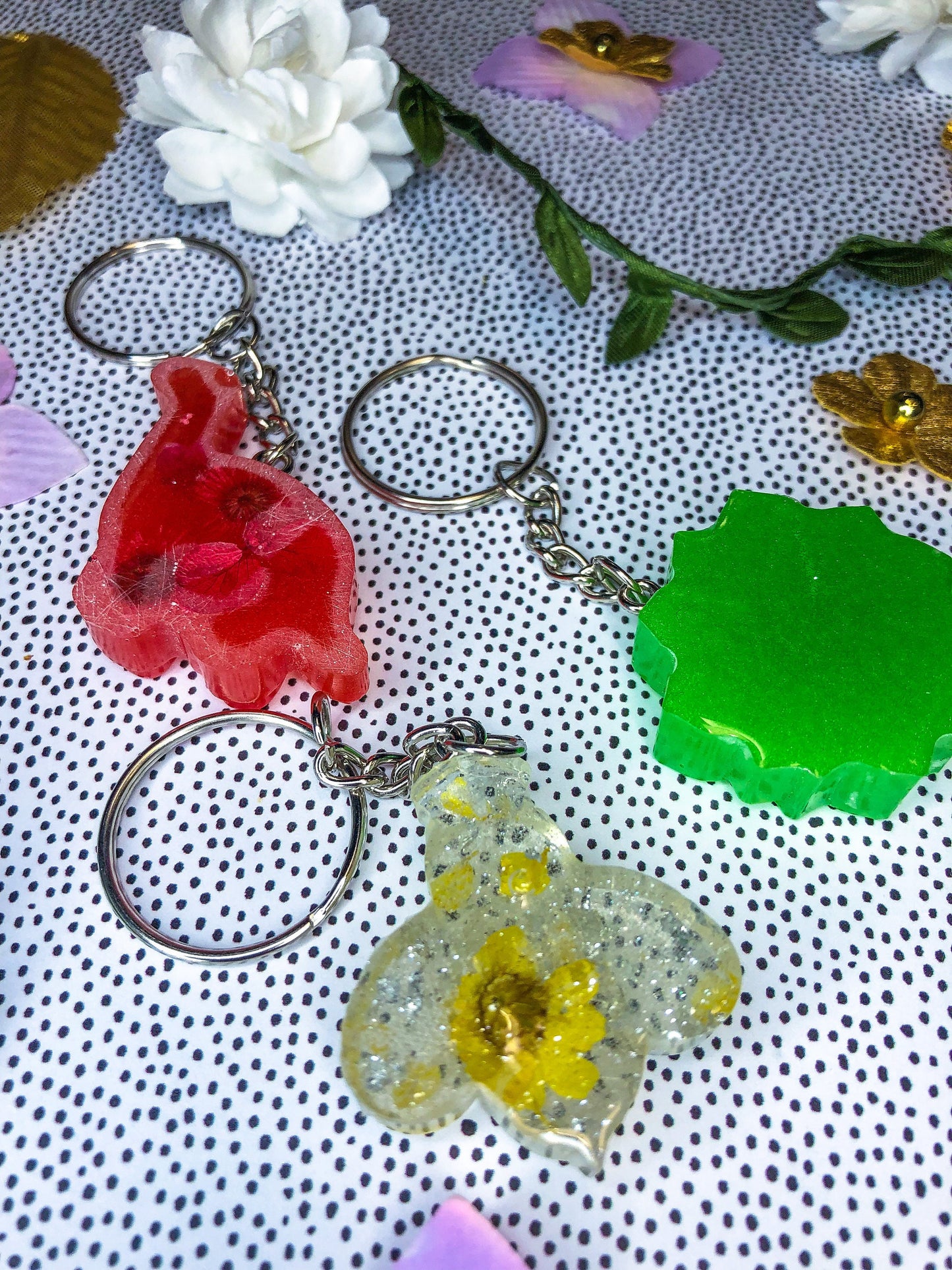 Dinosaur / Floral / Bees Resin Keychains - Read Description!