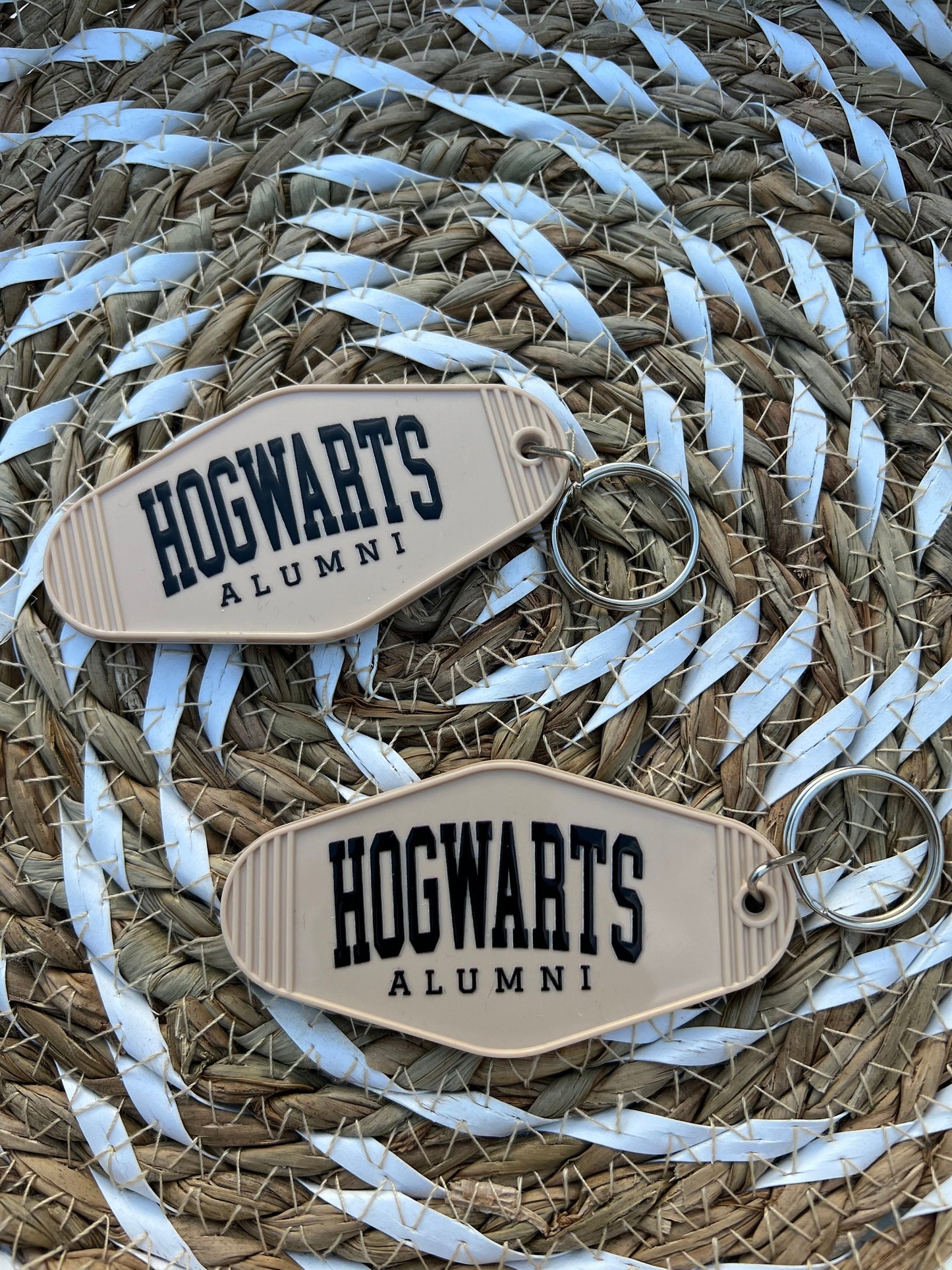 Hogwarts Alumni Motel Keychain