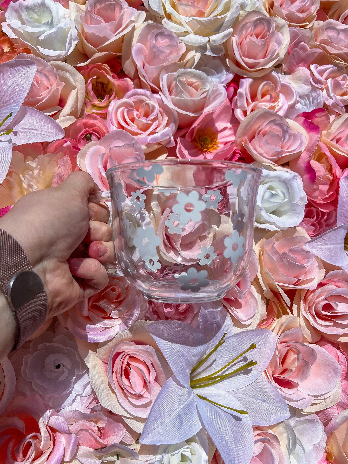 White Daisy Glass Mug