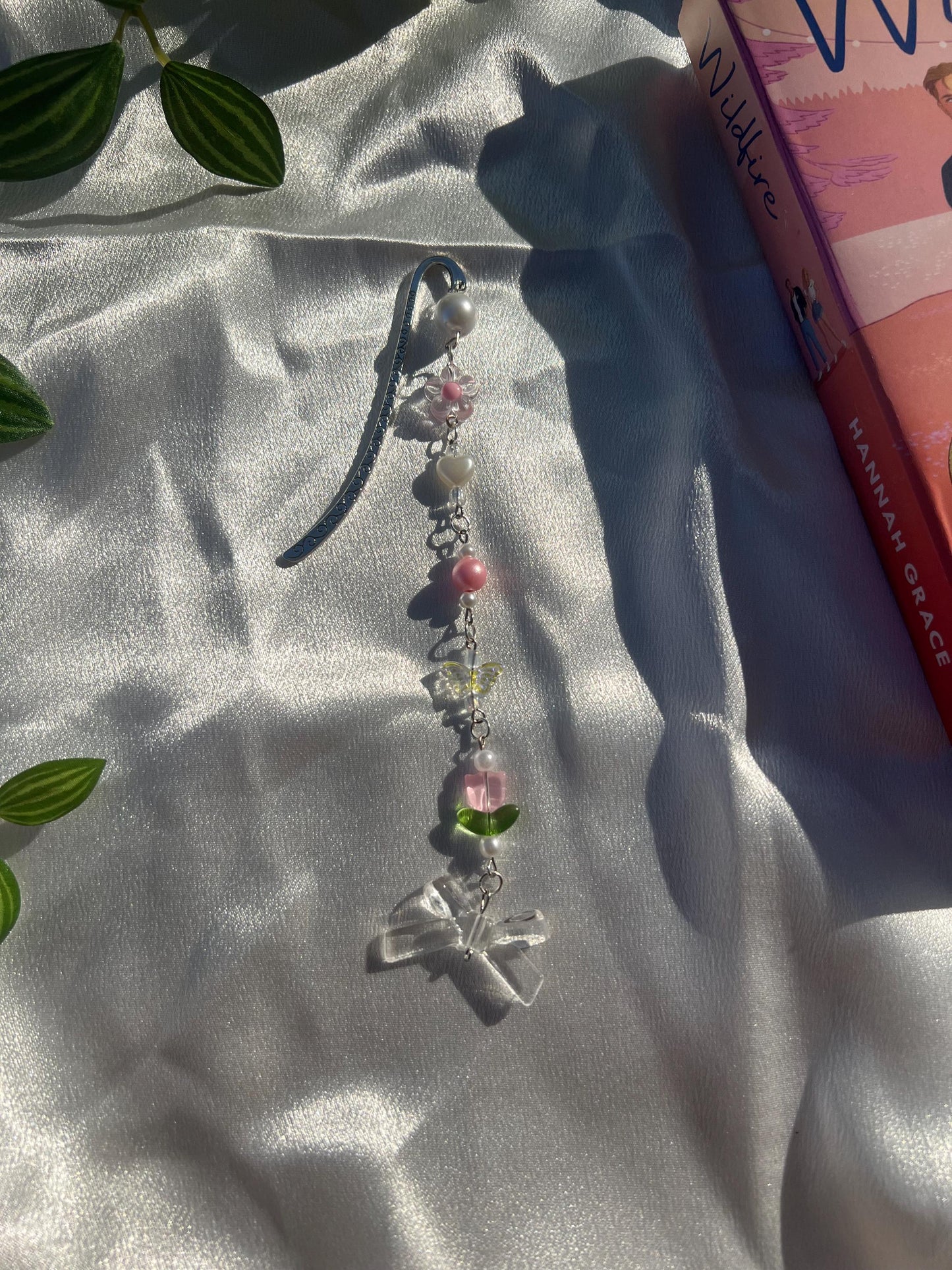 Dainty Pink Silver Engraved Bookmark Charm || Aesthetic Handmade Charms for Books || Beaded Book Accessory