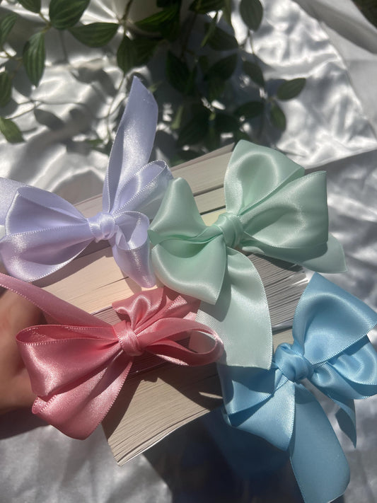 Bow Satin Ribbon Bookmarks || Bookshelf Accessory || Trendy, Coquette Bookmark for Readers || Gift for Book Lovers