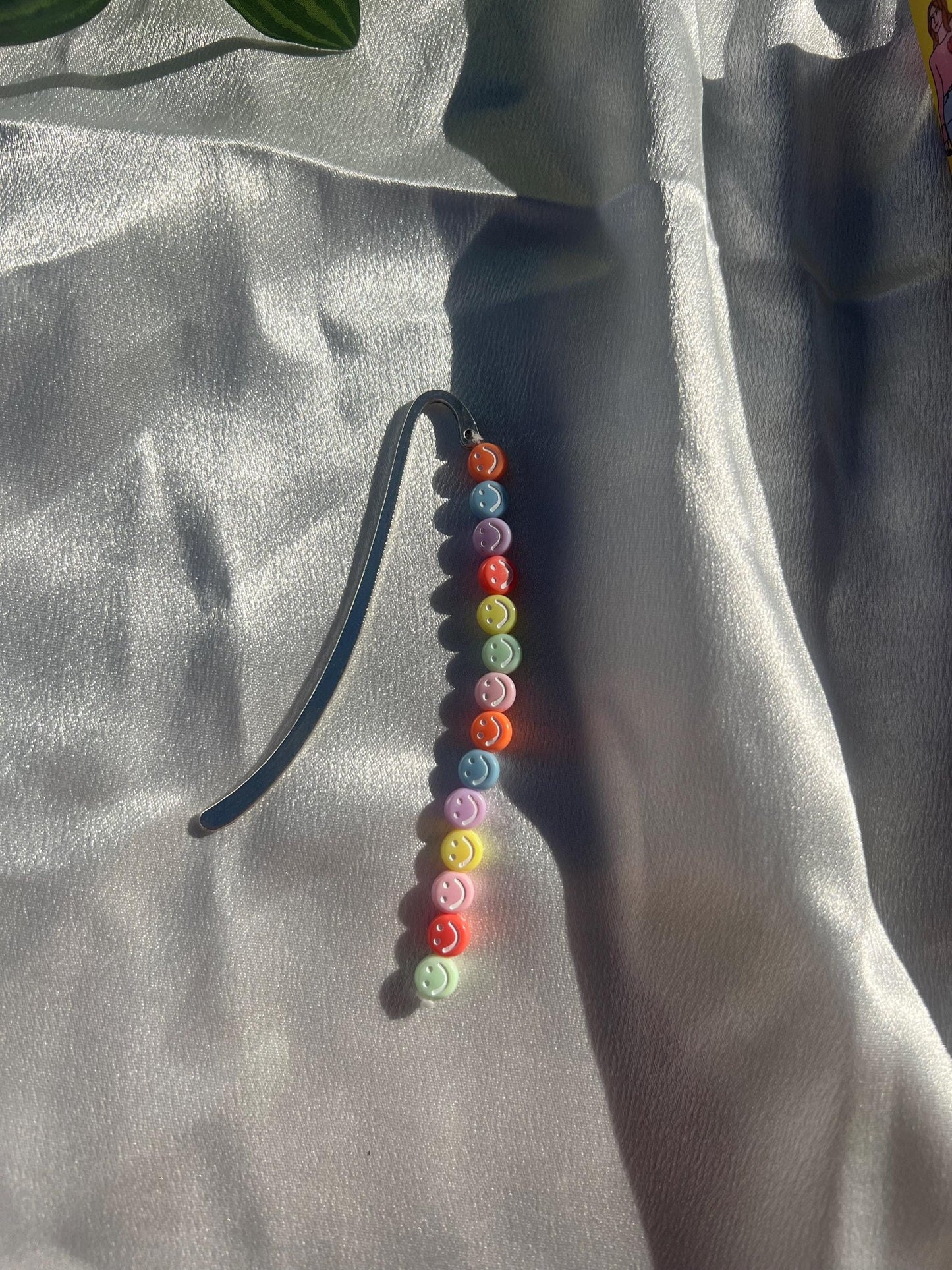 Colorful Smiley Face Beaded Bookmark Charm || Aesthetic Handmade Charms for Books || Book Accessory