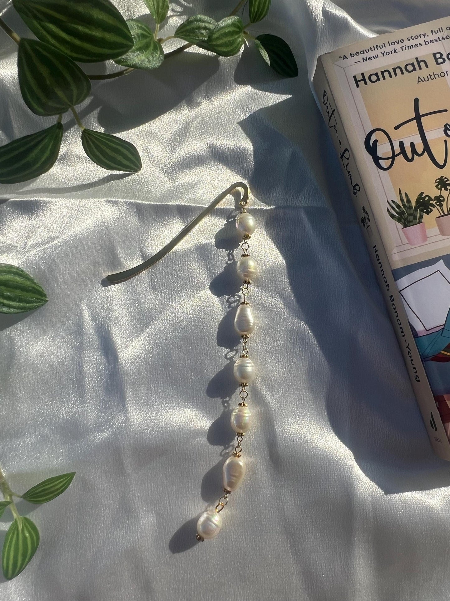 Gold Pearl Engraved Bookmark Charm || Aesthetic Handmade Charms for Books || Beaded Book Accessory