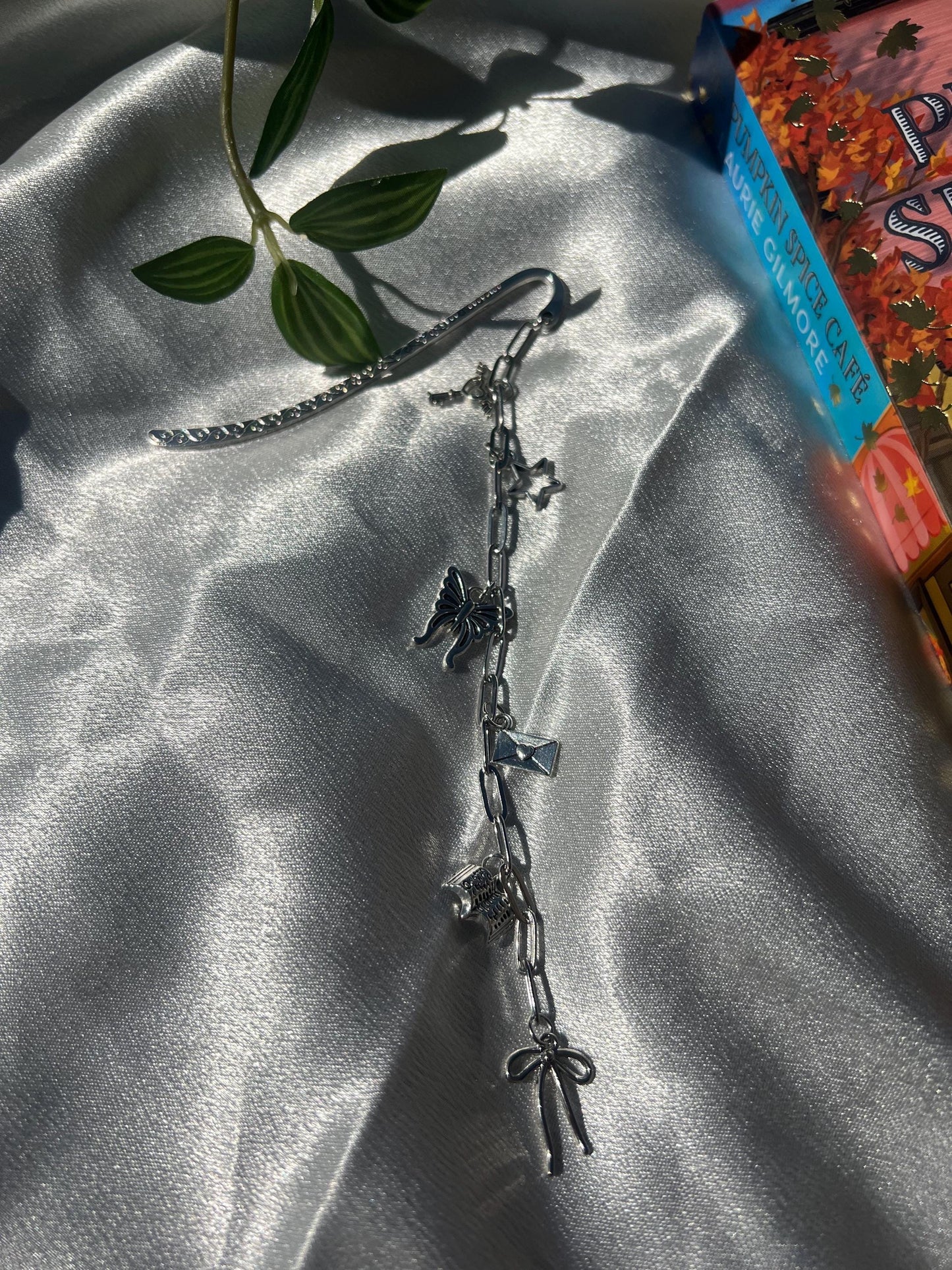 Dainty Silver Bookmark Charm || Aesthetic Handmade Charms for Books || Beaded Book Accessory