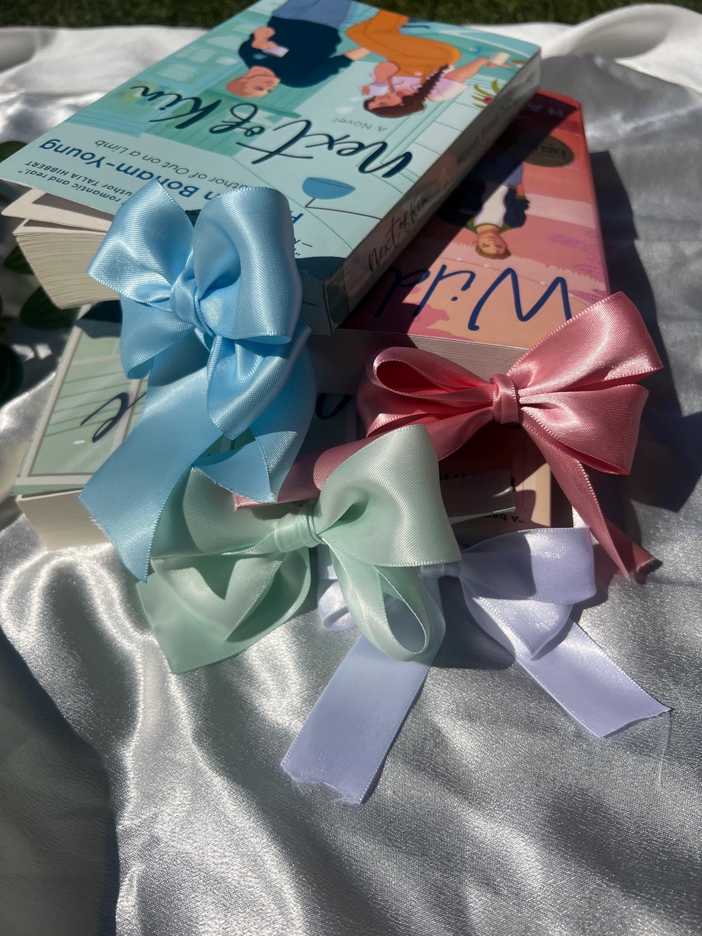 Bow Satin Ribbon Bookmarks || Bookshelf Accessory || Trendy, Coquette Bookmark for Readers || Gift for Book Lovers