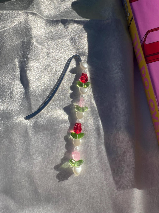 Floral Pearly Heart Beaded Bookmark Charm || Aesthetic Handmade Charms for Books || Book Accessory